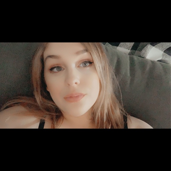 nicolehoff24